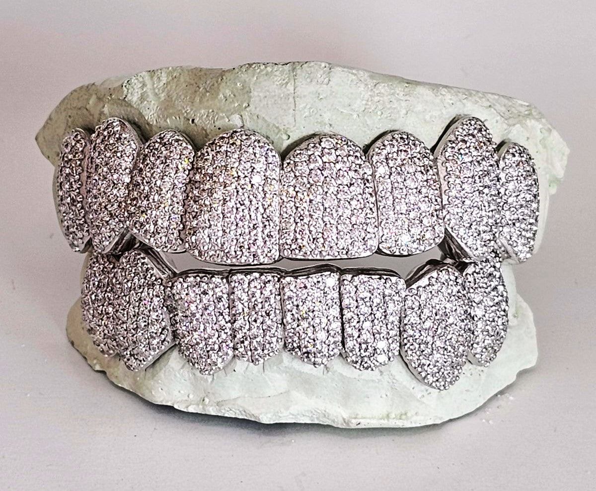 Round Cut Natural Diamond Iced Out Teeth